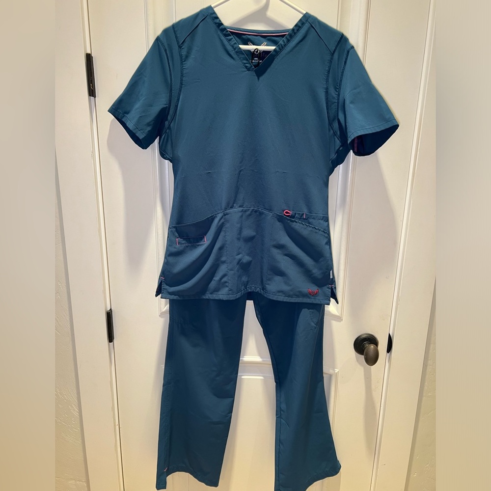 Smitten Scrub Set